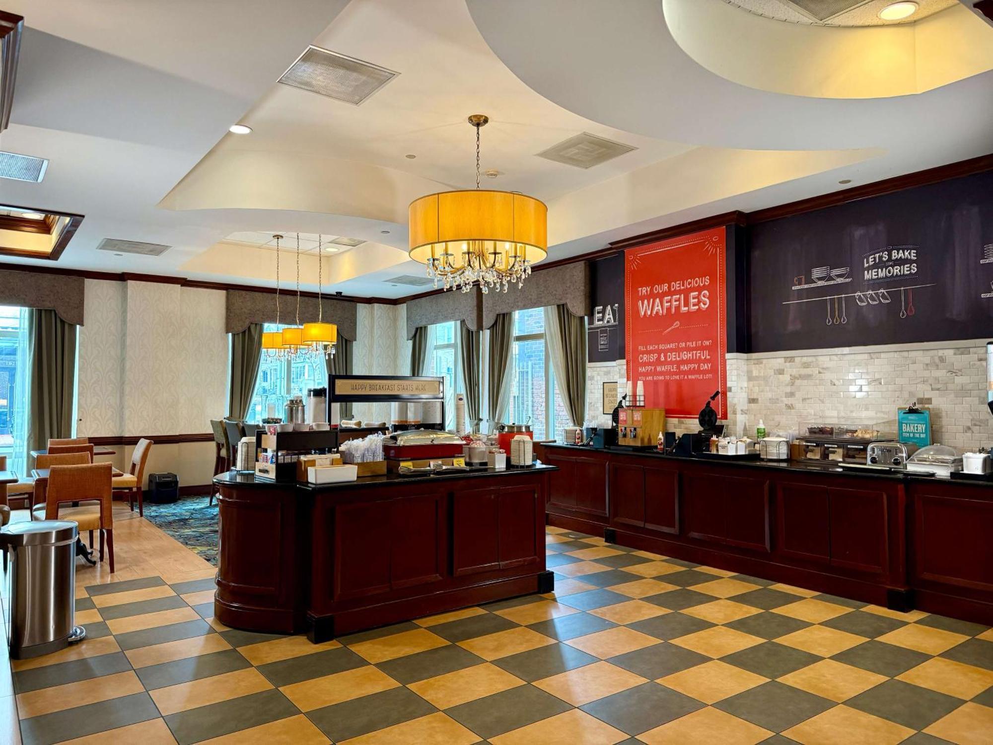 Hampton Inn Alexandria/Old Town Exterior foto